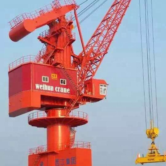 Maxtech mobile harbor marine shipyard portal Crane 